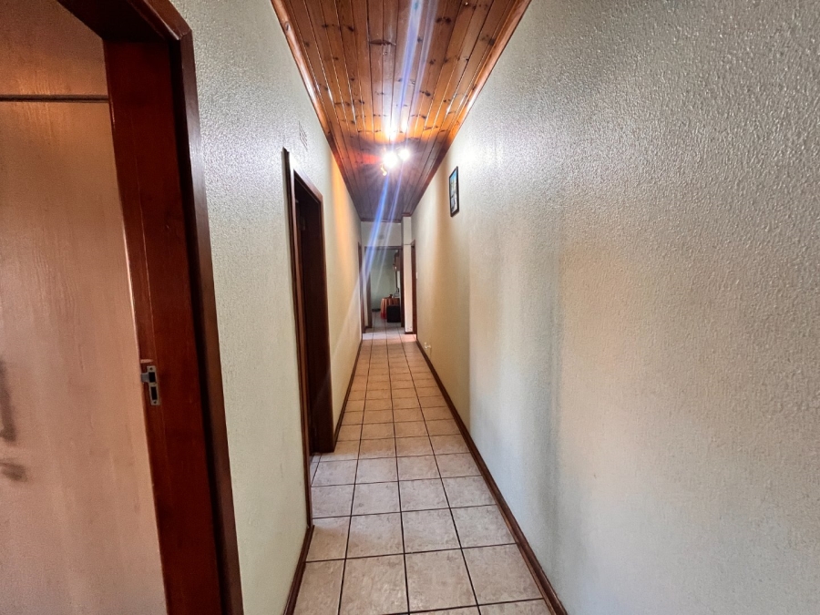 4 Bedroom Property for Sale in C Place Eastern Cape